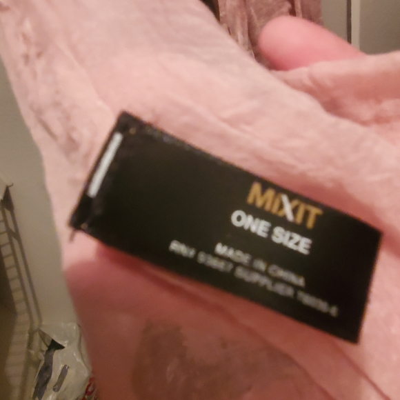 Women's Mixit Lightweight Pink Scarf - Picture 3 of 5